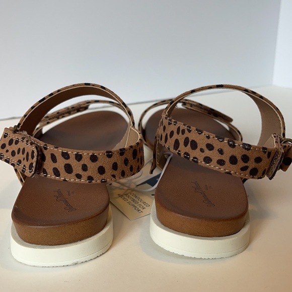 Women’s Brown Leopard Print Strap Contoured Bed Sandals w/ Hook & Loop Closure - Picture 8 of 9